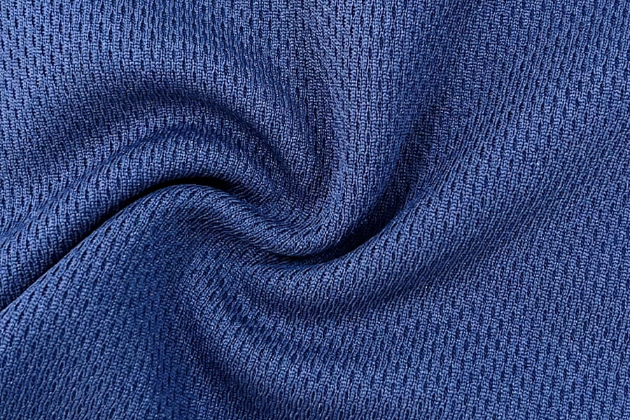 BCX-N0652: Regenerace syrové příze + Anti-UV Bird's Eye Mesh tkanina
